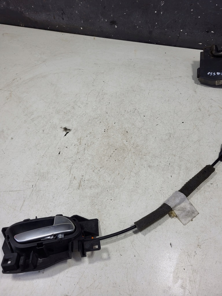 Замок дверь правый  задняя citroen c4 picasso 2 9810310980 с Разборки