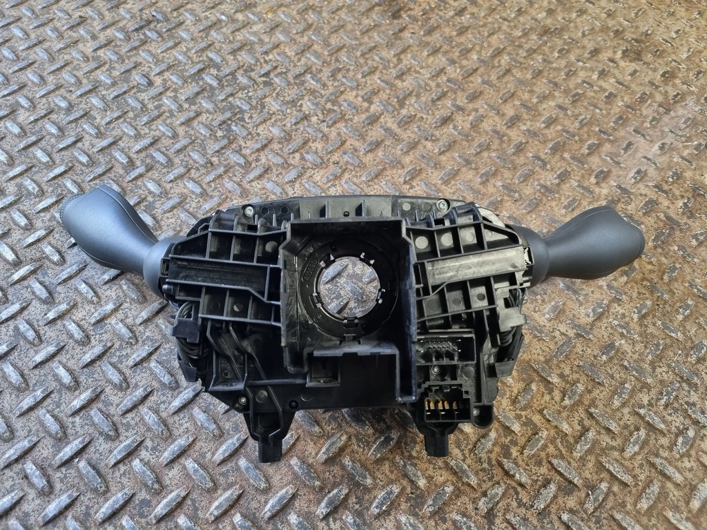 фото №8, Volvo xc60 2019 панелі керування, перемикачі