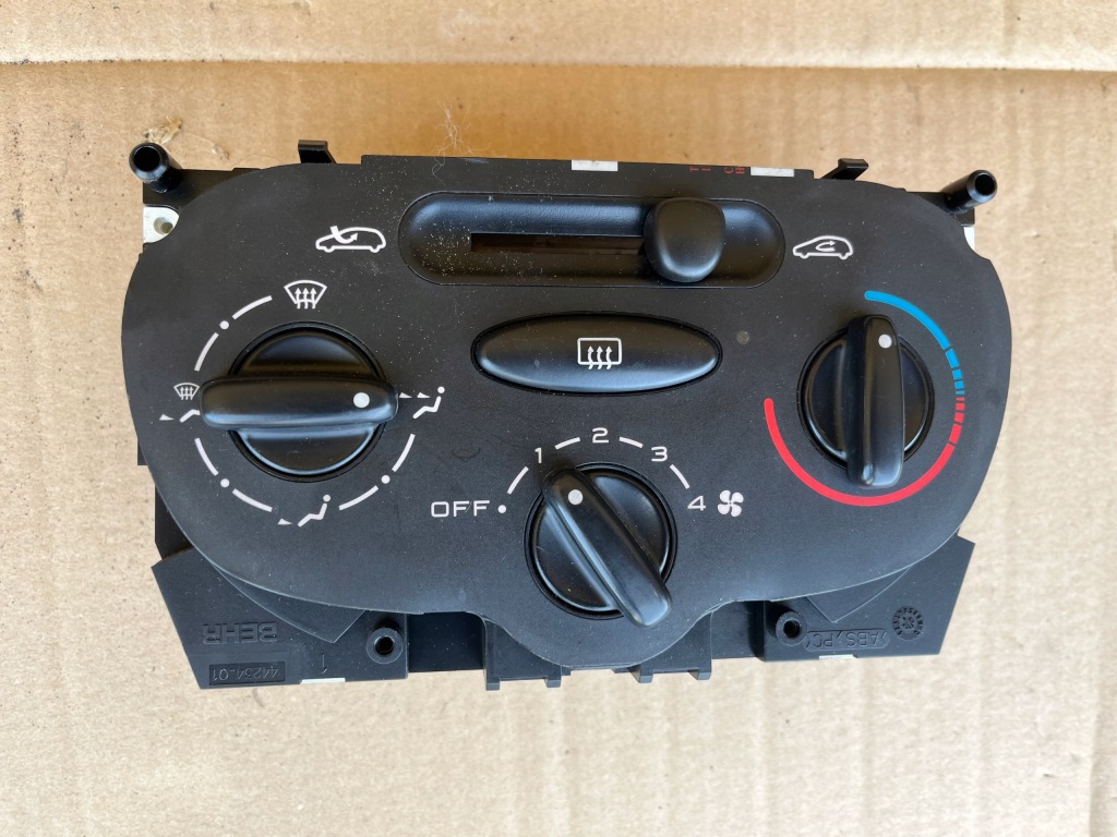 фото №1, Панель обдув peugeot 206 1998-2003 64138