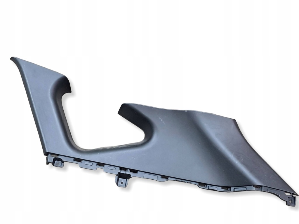 Купить Накладка стойка правый задний  hyundai tucson iv 2020 год