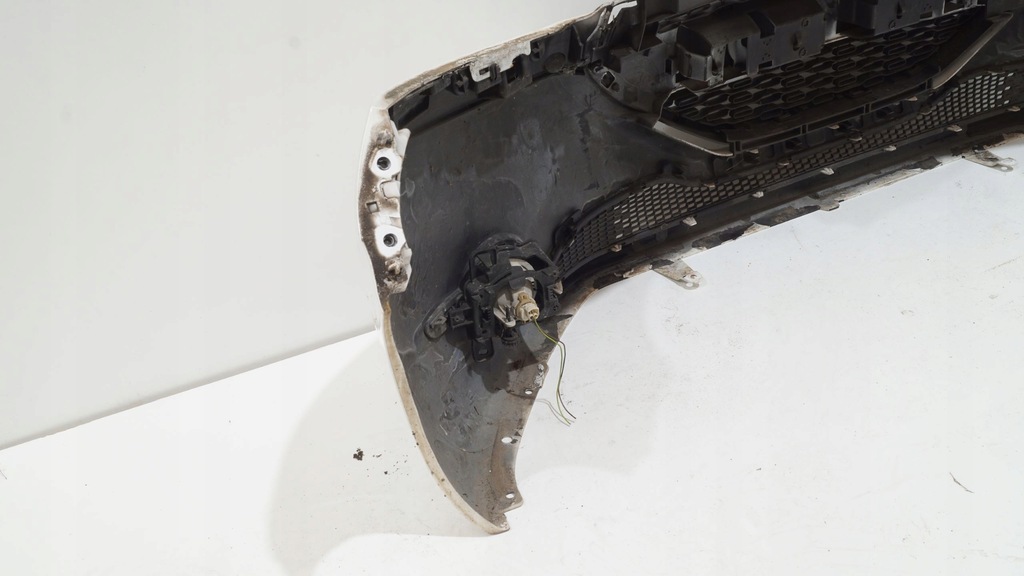 фото №7, Бампер передній kompletny peugeot 208 білий