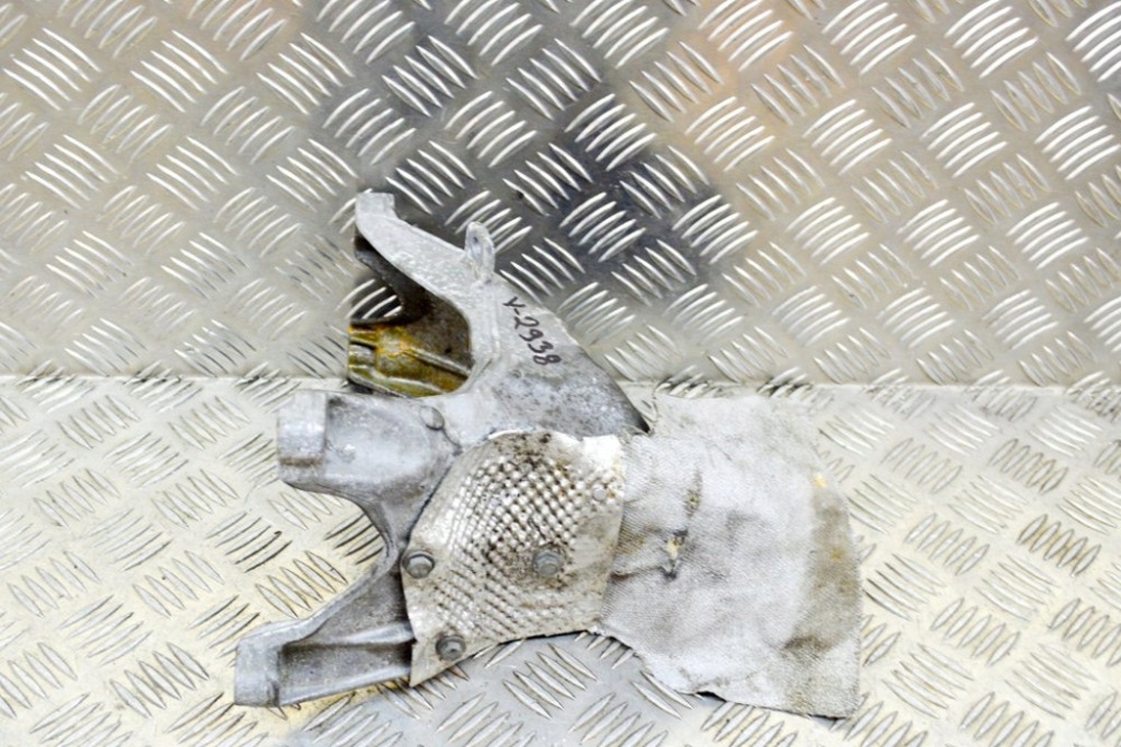 фото №5, Audi a5 sportback 8t8 правая сторона кронштейн двигателя 8k0199308ch 2.0 benzyn