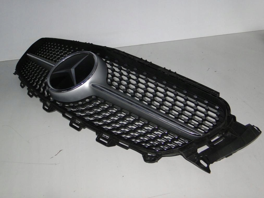 Mercedes e klasa 238 купе решітка радіатора diament distronic Зі Шроту