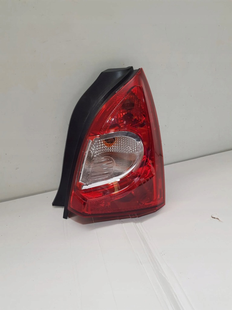 фото №1, Renault twingo ii 2012 права сторона лампа задня