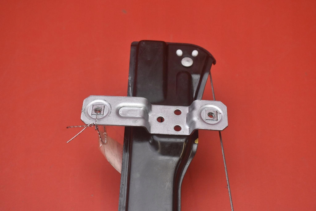 Підйомник скло правий перед eu 98810-suv 20 opel mokka a 12-15 Оригінал