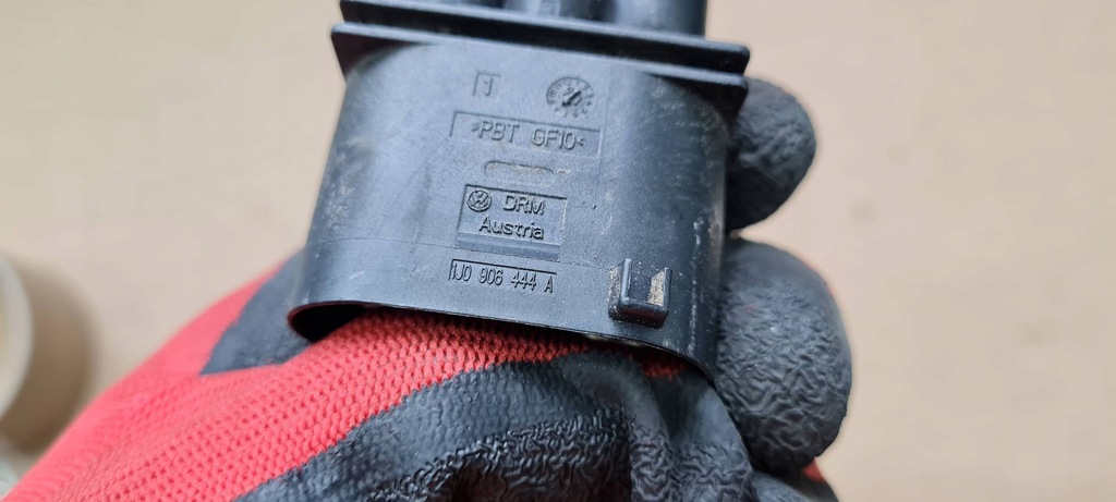 фото №11, A5 8w штекер колодка wentylatora1j0906444a a4 b9 8w