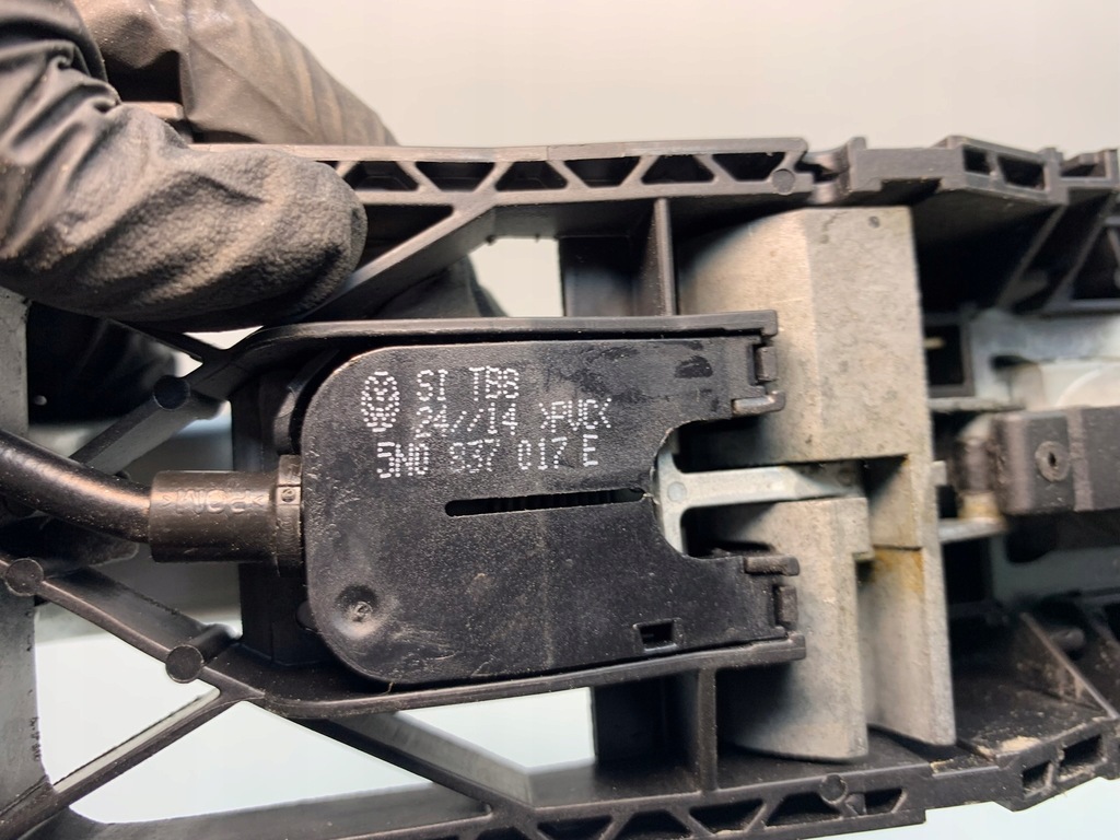 фото №9, Vw up skoda yeti citigo ручка наружная левый перед 5n0837205m 5n0837017e