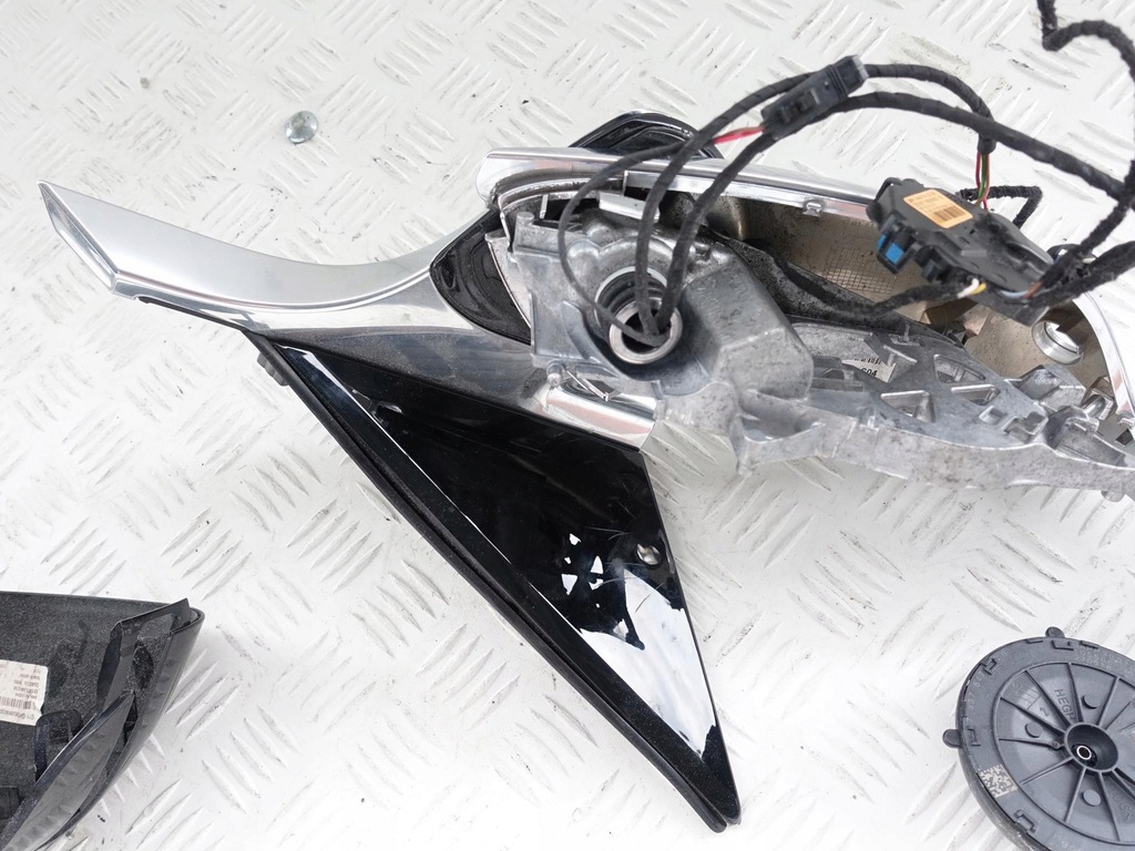 фото №10, Bmw 7 g11 дзеркало праве каркас корпус накладка