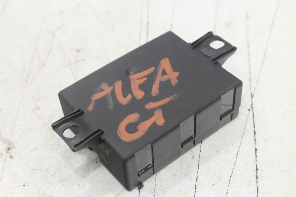 Модуль паркування pdc 60690899 alfa romeo gt Недорого