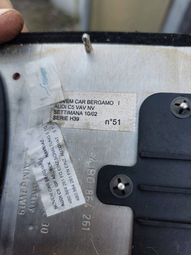 фото №7, Audi a6 c5 рамка домкрата передач dekor drewno 4b0864261