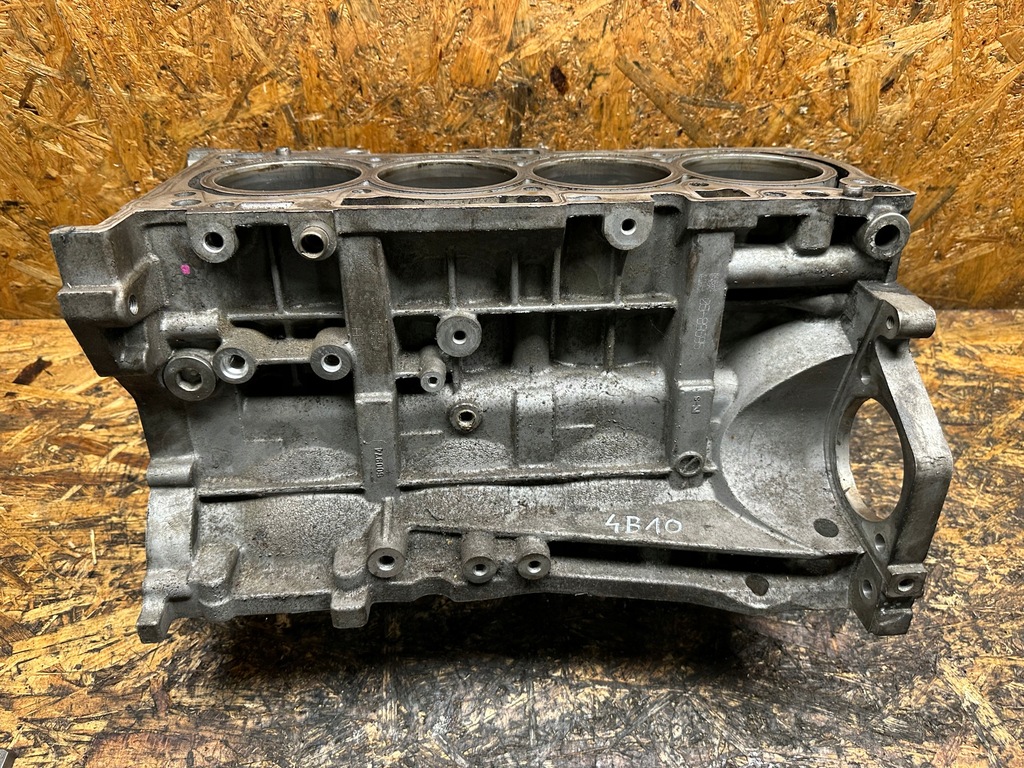 фото №12, Блок двигателя mitsubishi lancer 1.8 4b10