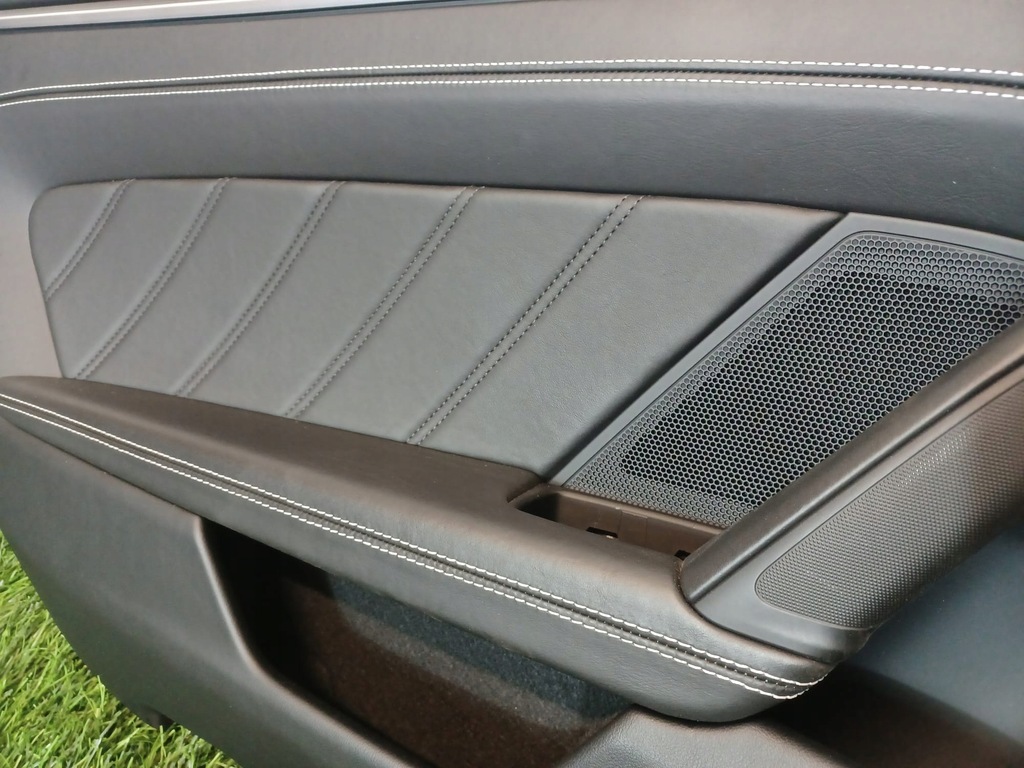 фото №9, Оббивка ліва двері porsche 992 карбон