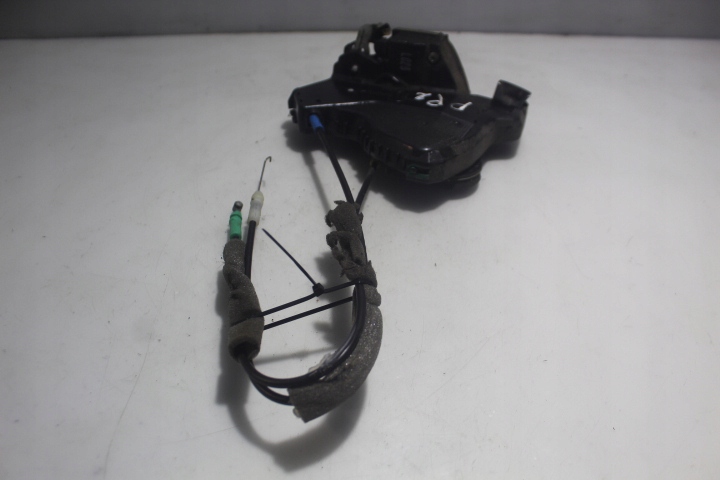 фото №1, Замок правый перед дверь toyota corolla verso e120