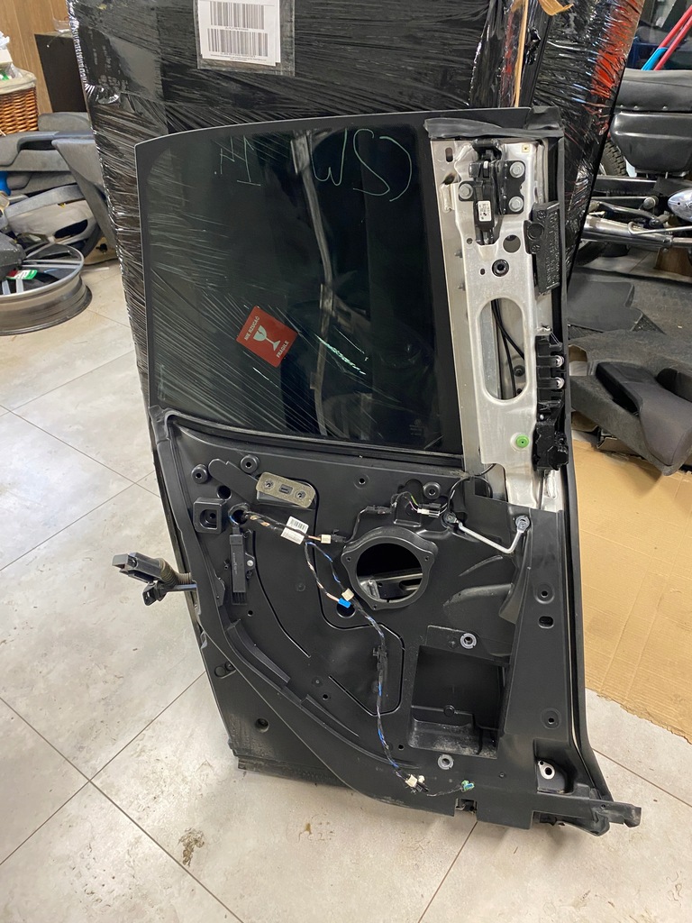 фото №15, Bmw i3 дверь левый задняя c2w