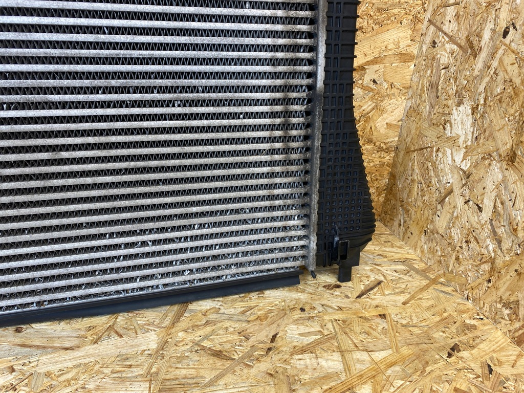 фото №10, Радиатор воздуха интеркулер audi tt 8s 2.0 tfsi 5q0145803n 2014-