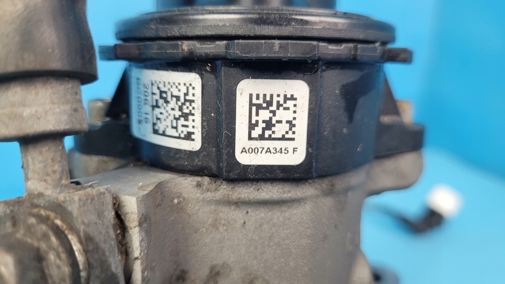 фото №15, Mercedes w206 c220 21r тормозной правый задняя 300x22