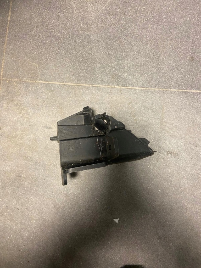 фото №1, Citroen c4 picasso 2.0 hdi fap cat омивач фара 18c0493016a