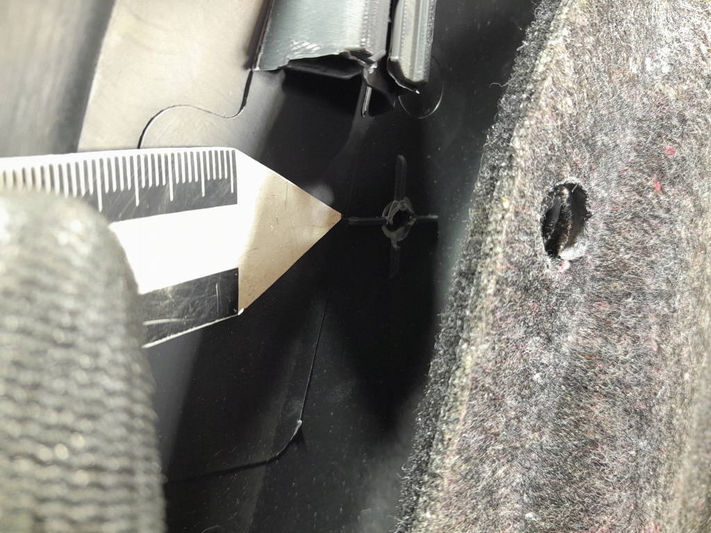 фото №8, Vw passat b7 kombi обшивка обивка багажника правая 3af867428b