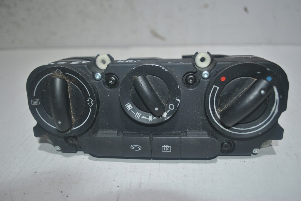 фото №1, Панель управление вентиляция audi a3 8p