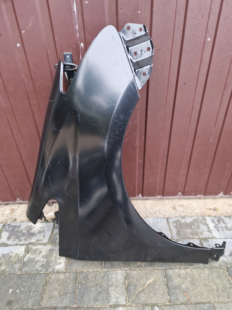 фото №1, Toyota prius plus крыло перед правый