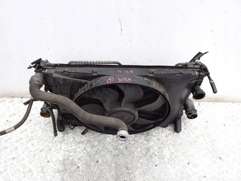 Радіатор води + вентилятор mercedes c-klasa w204 1.8 бензин Недорого