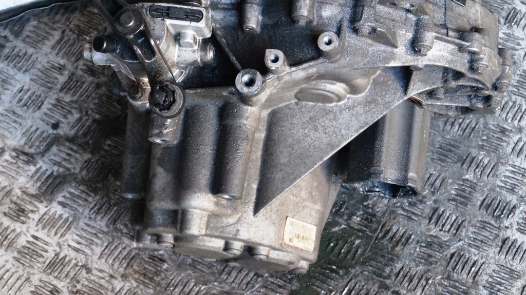 фото №8, Коробка передач передач volvo c30 1.6d 114km av6r-7002-mf 2011