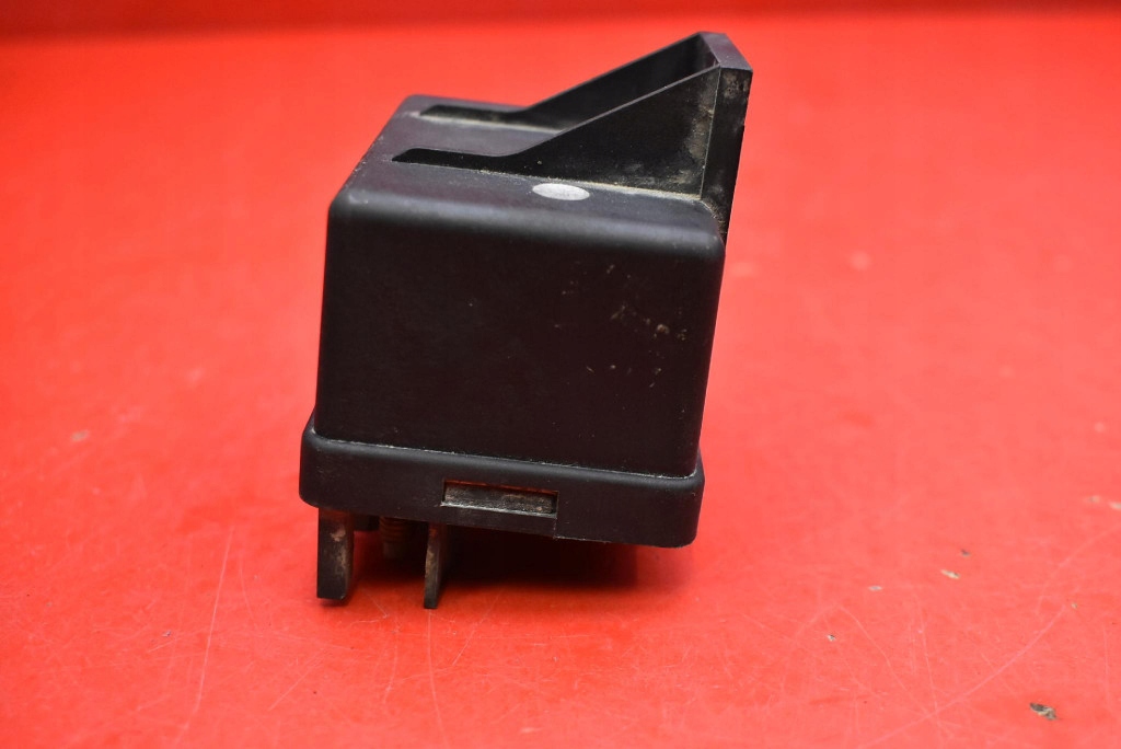 фото №5, Реле свеча накаливания 38430003 fiat grande punto 3 iii 1.3 90 km 05-10