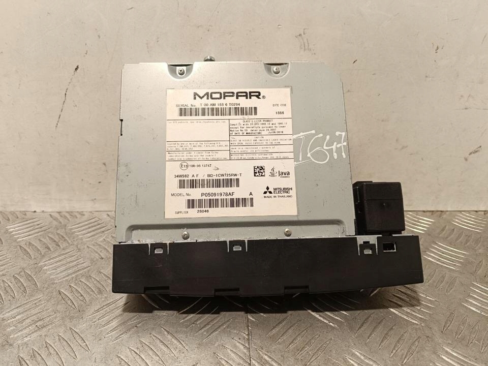 фото №1, Chrysler pacifica 2017 автомагнитола