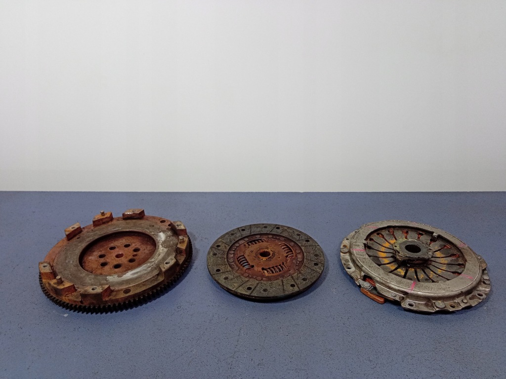 фото №1, Hyundai santa fe i 2.0b повний зчеплення