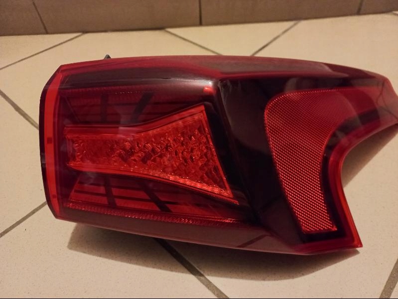 фото №1, Hyundai santa fe iv 4 лампа задняя задняя правая