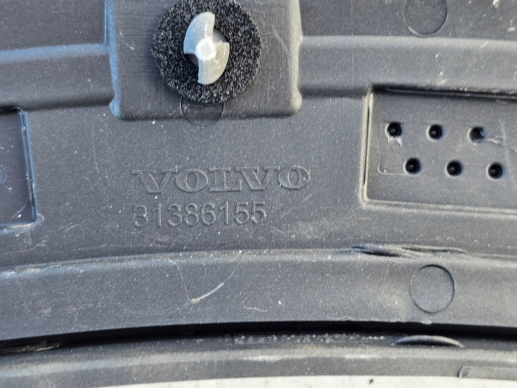 фото №13, Молдинг na крыло volvo v90 ii cross country 2019 - правый задняя правая задняя