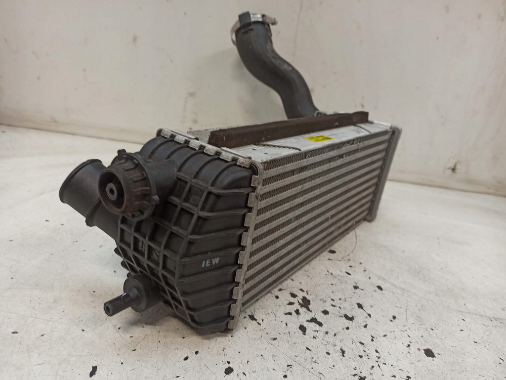 фото №10, Hyundai ix35 радиатор интеркулер 28270-2a850