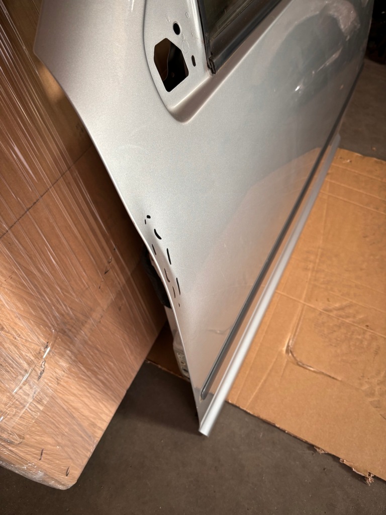 Vw golf iv 4 двері ліва передні перед ld7u в Україні