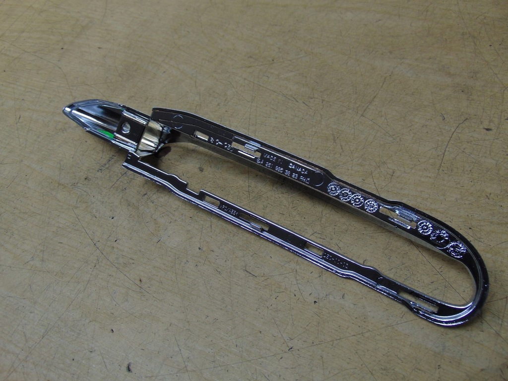 фото №13, Молдинг хром бампера mercedes w251 r klasa права