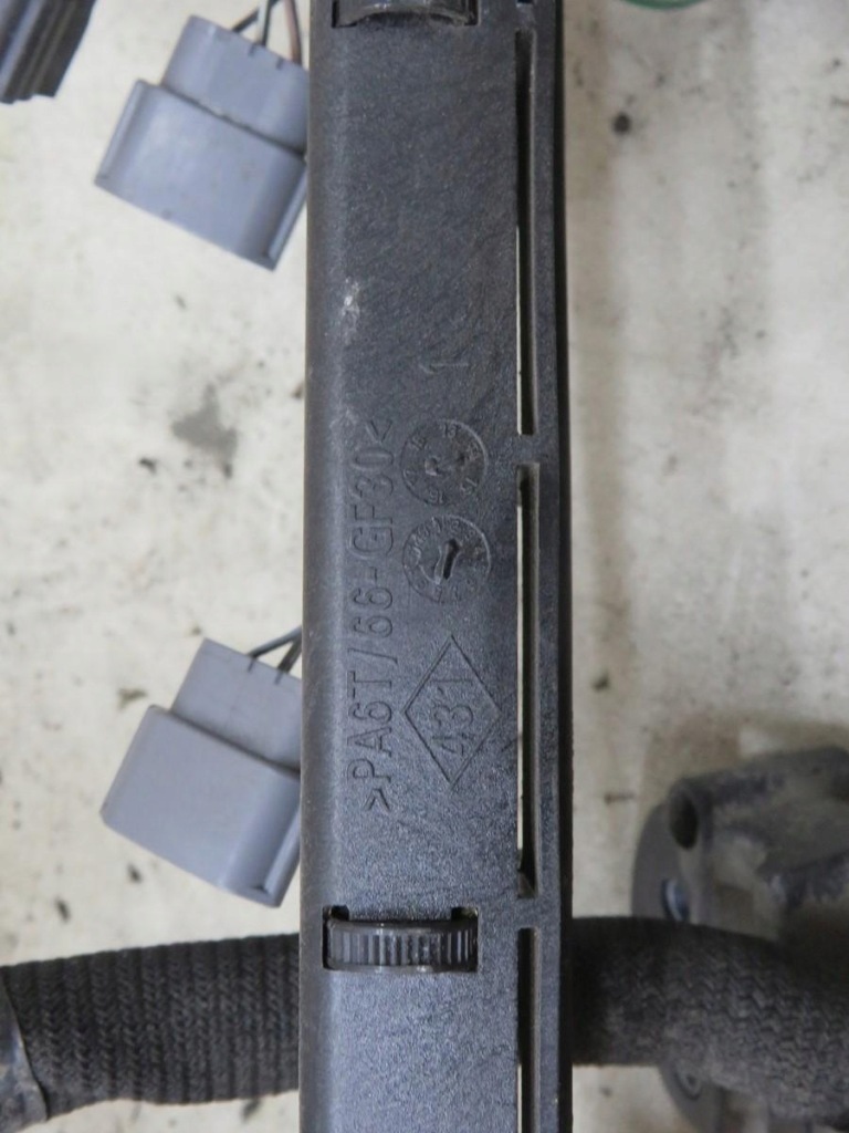 Джгут електропроводка двигуна twingo iii 0.9 tce Зі Шроту