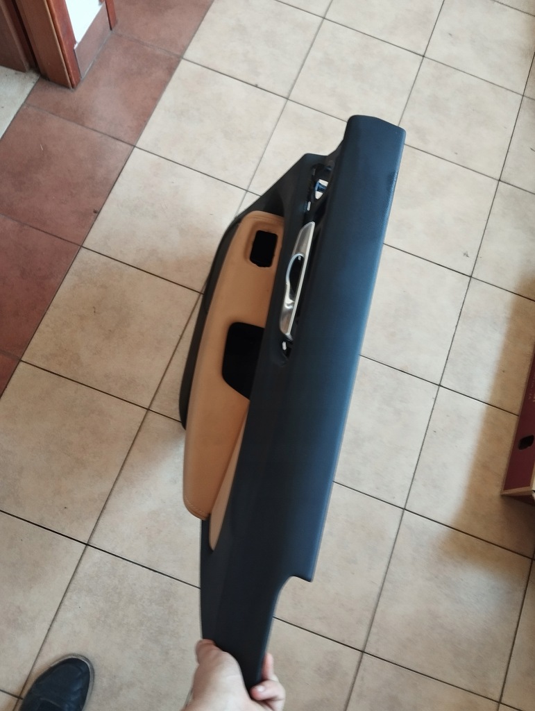 фото №5, Volvo xc60 ii оббивка обшивка двері права задня 30747842