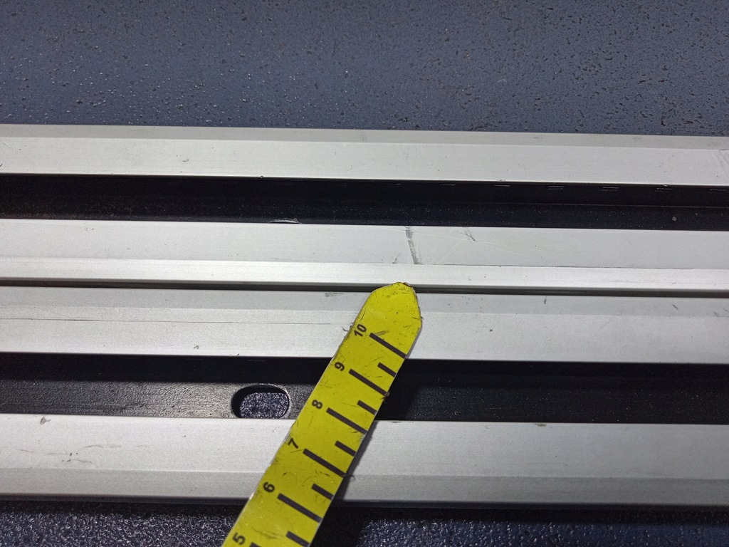 фото №4, A6 c7 avant направляющая направляющая багажника 4g9863555a