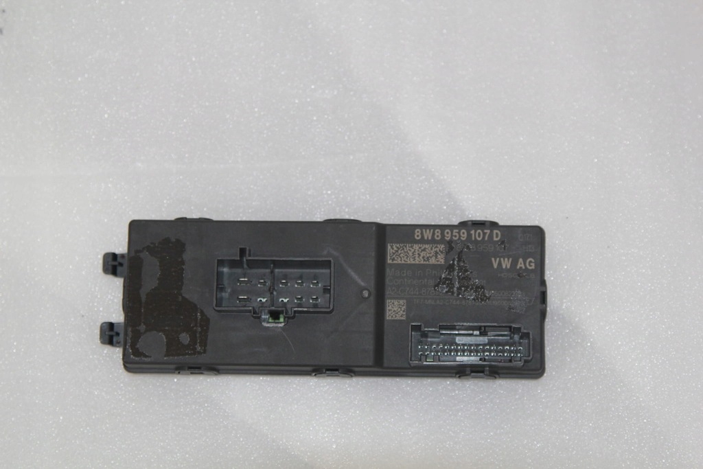 фото №1, Модуль электрический крышки багажника audi a5 8w f5