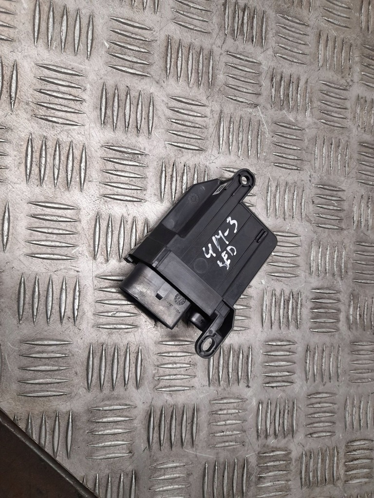 фото №6, Audi q7 4m 2016 перед сторона правая модуль / блок управления сиденье