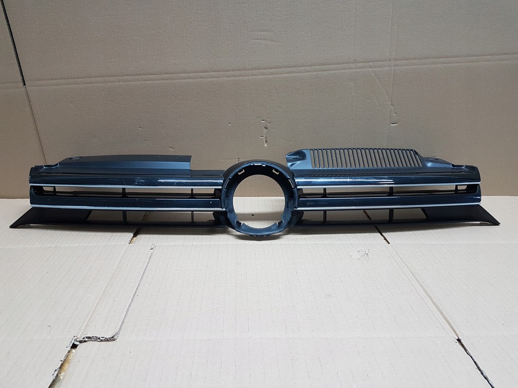 фото №1, Решітка радіатора решітка радіатора бампера перед vw golf vi 5k0