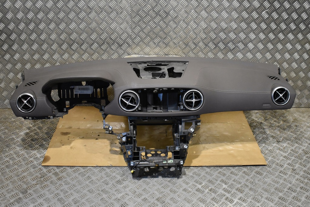 фото №1, Консоль коричневая кожа mercedes sl r231 1