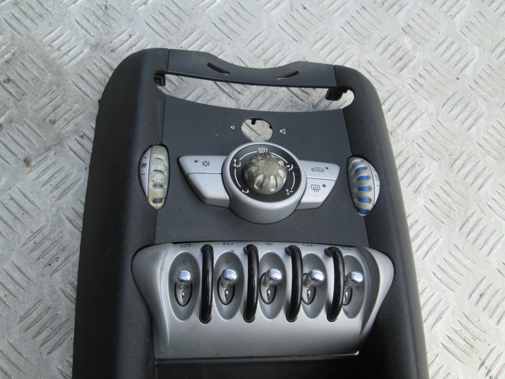 фото №3, Панель обдув кондиционера переключатель cooper r56