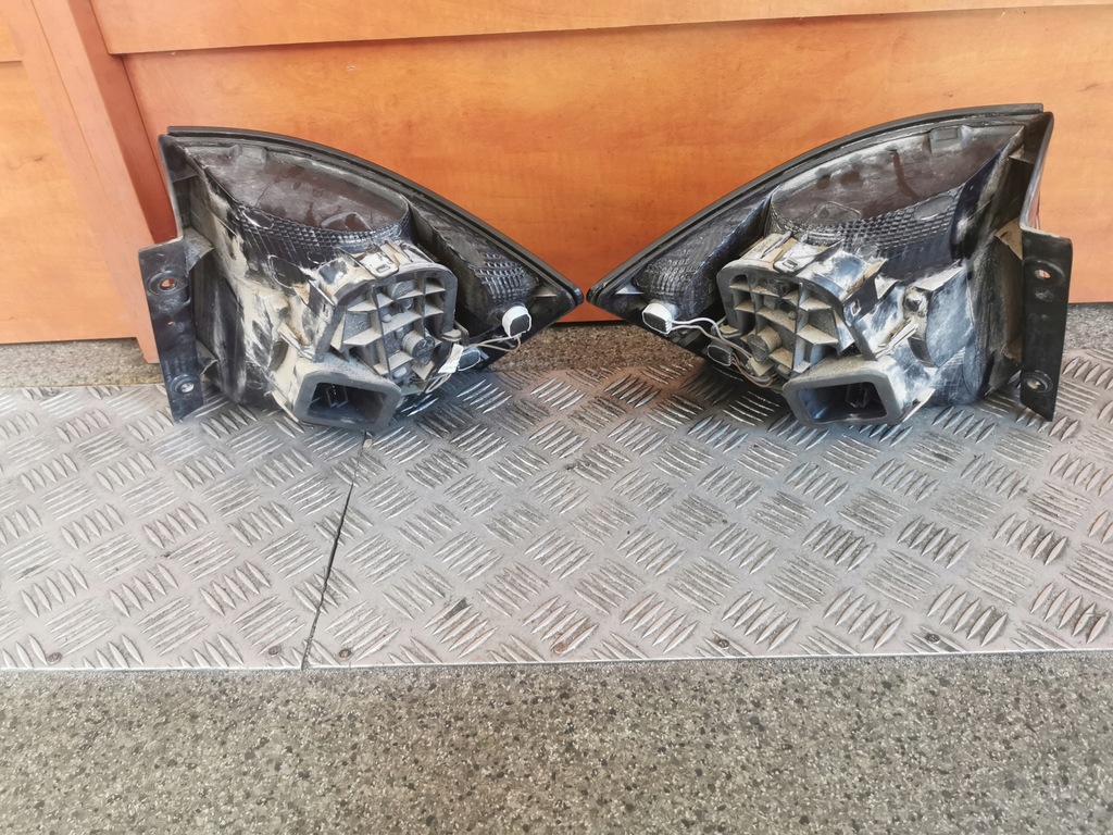 фото №8, Лампа лівий i правий задня skoda fabia iii lift kombi 18 6v9945095/6v9945096