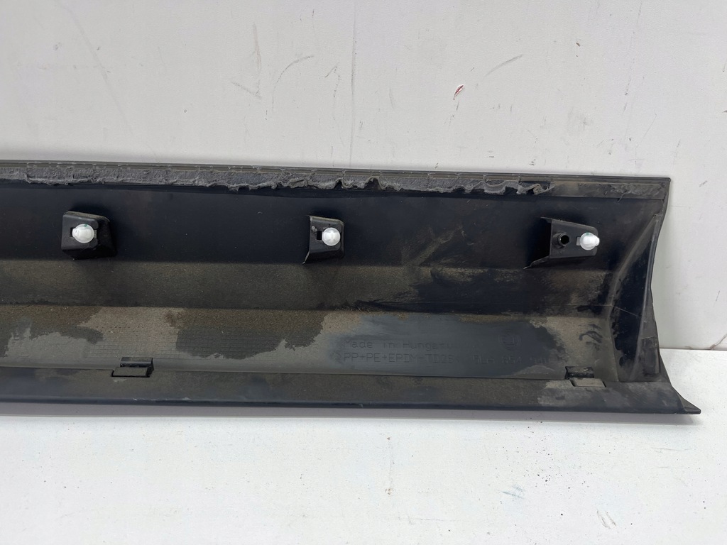 фото №9, Skoda enyaq 5la молдинг накладка дверь передняя правая 5la854940 ładna!