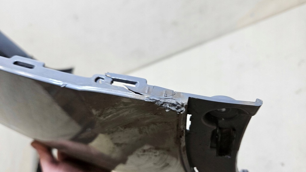 фото №7, Уголок бампера правый задняя vw id4 id.4 11a807984