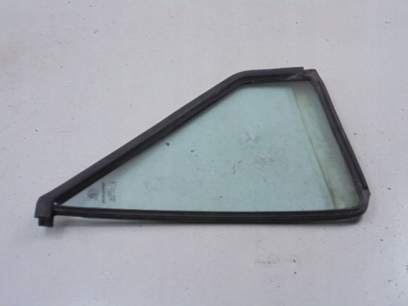 фото №4, Alfa romeo 75 89r стекло треугольное задняя правый