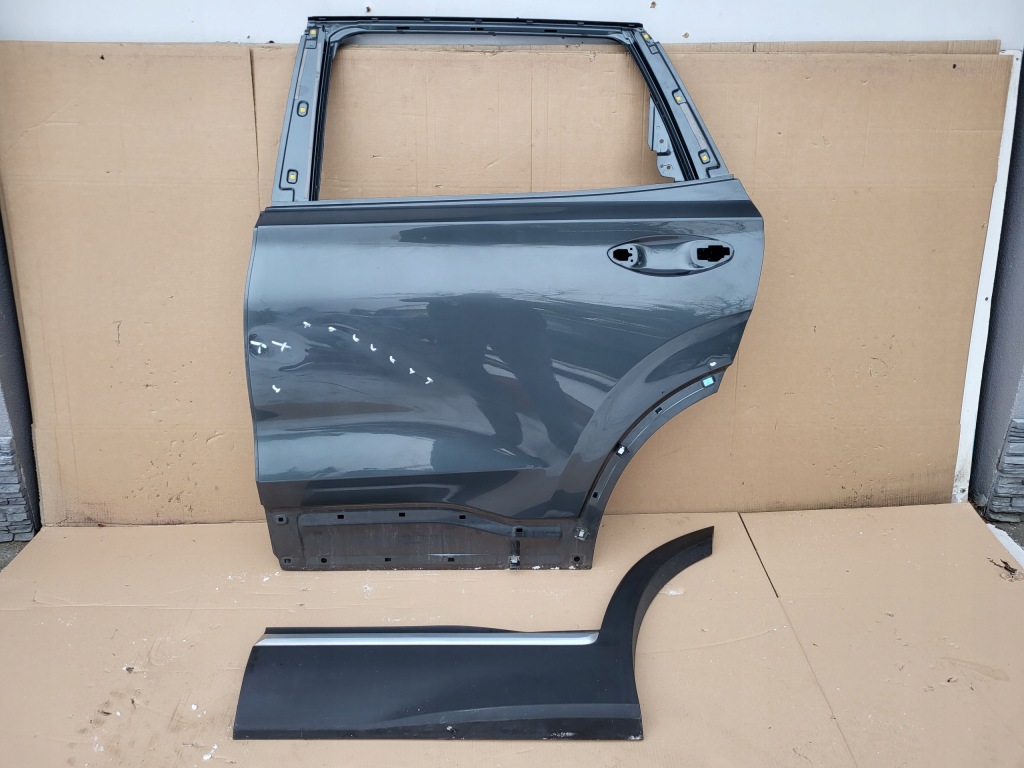 фото №1, Hyundai santa fe iv 4 18- двері задні ліва задня молдинг