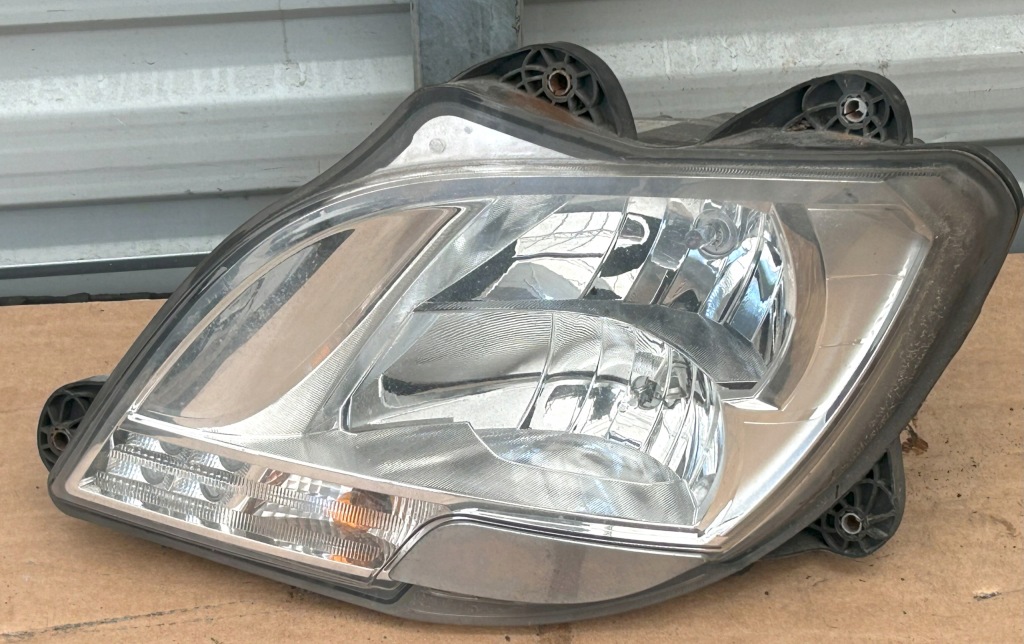 Купить Фара левый h7 лампа левая оригинал daf xf 106 1835874