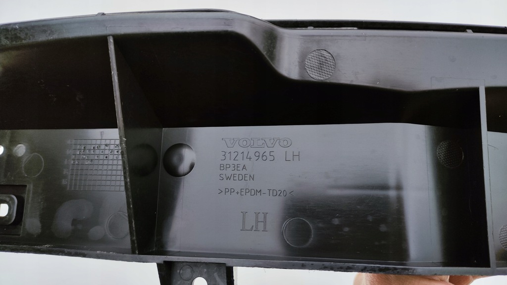 фото №9, Volvo c70 ii 2 lift напрямна кронштейн бампера лівий задня задній 31214965 dr09