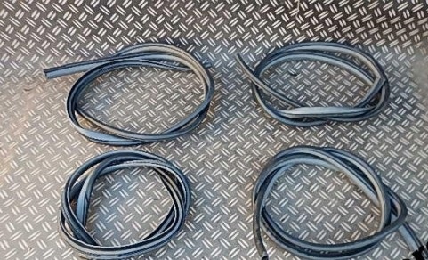 фото №1, Toyota land cruiser 150 10-14 прокладка дверь задняя